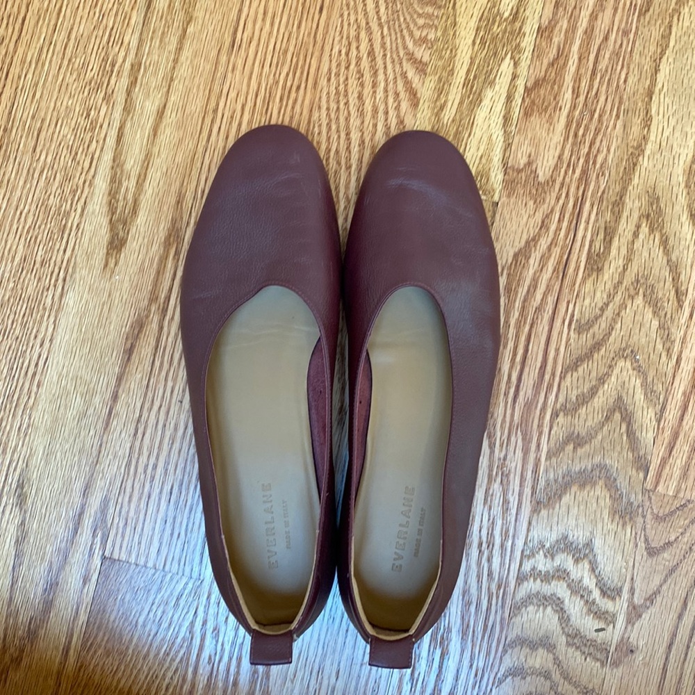 Everlane maroon flats